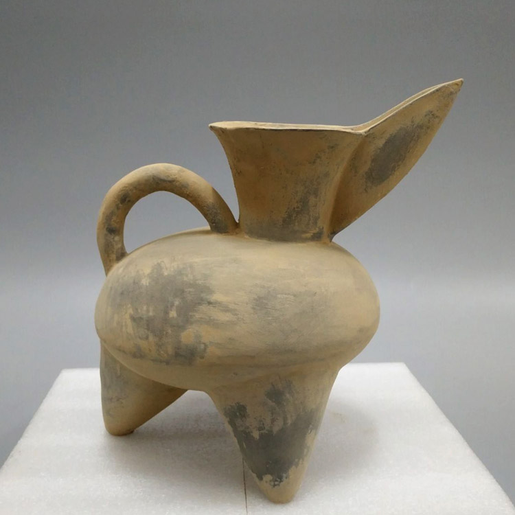 仿古陶器擺件 大汶口文化 陶鬶 古典工藝品 文化藝術品 做舊 收藏" href="https://www.hellorf.com/image/show/2236179364?utm_source=bdimg&utm_content=local&utm_term=2236179364