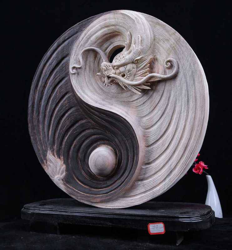 香樟太極龍行天下龍擺件玄關(guān)雙龍戲珠酒店擺件文化